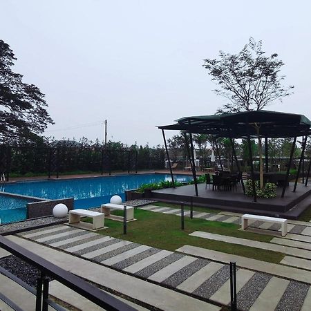 Chung cư 88 m² 2 phòng ngủ, 2 phòng tắm riêng ở TP. Ipoh Ngoại thất bức ảnh