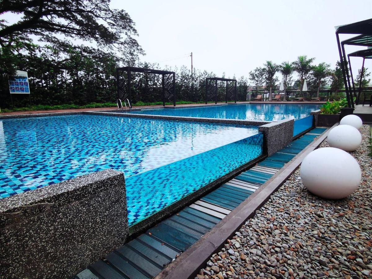Chung cư 88 m² 2 phòng ngủ, 2 phòng tắm riêng ở TP. Ipoh Ngoại thất bức ảnh